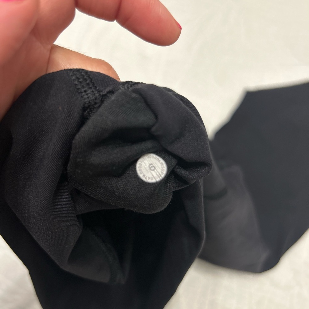 Lululemon Size 6 Wunder Under - image 2